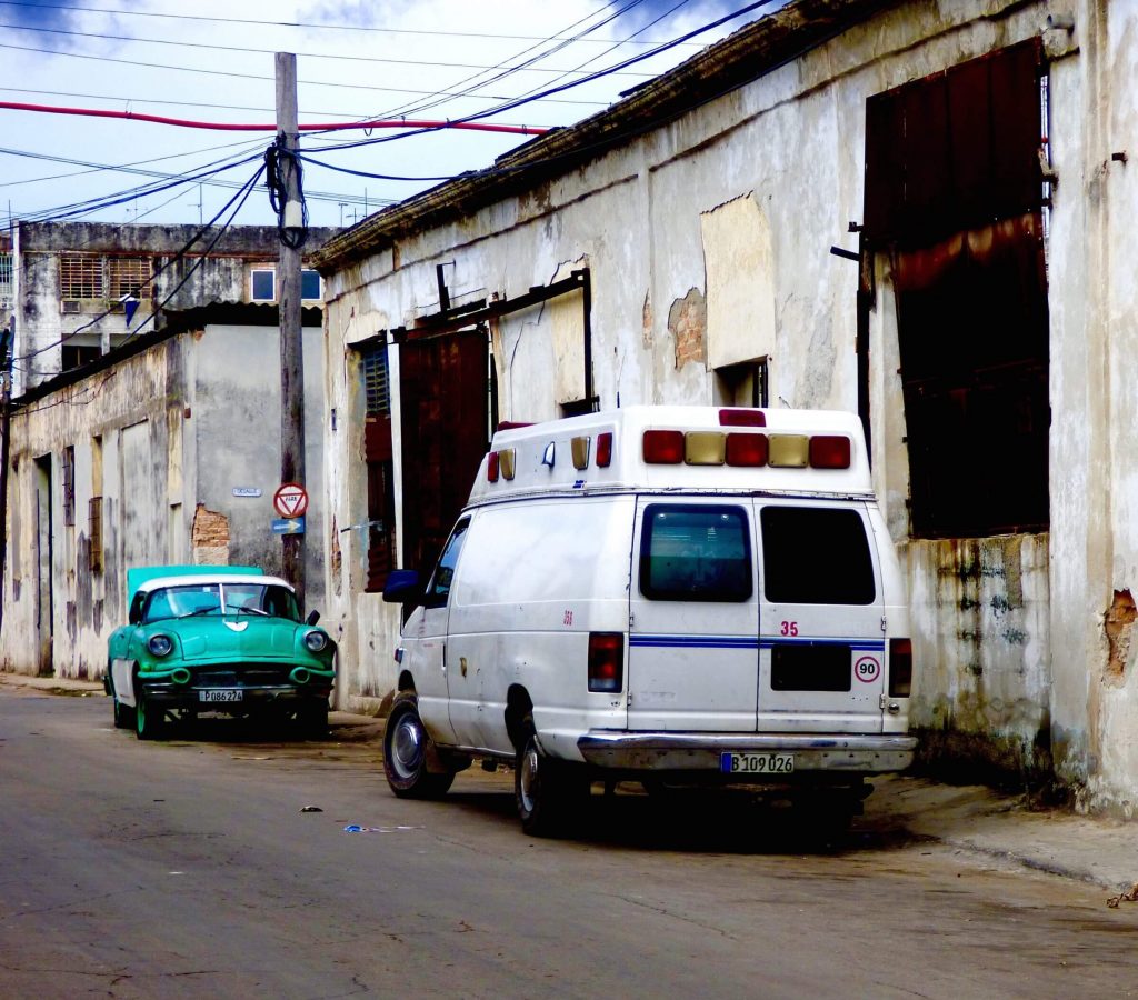 Ambulancia Cubana - La Habana